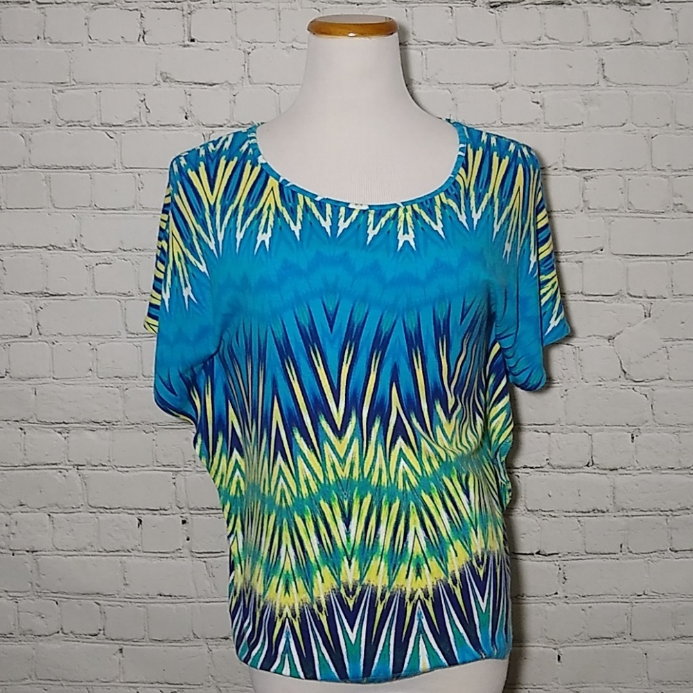 Chico's Batwing Top 1Blue Yellow Green